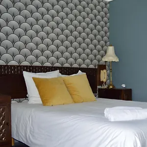 Saint Charles & Coliving Биарриц
